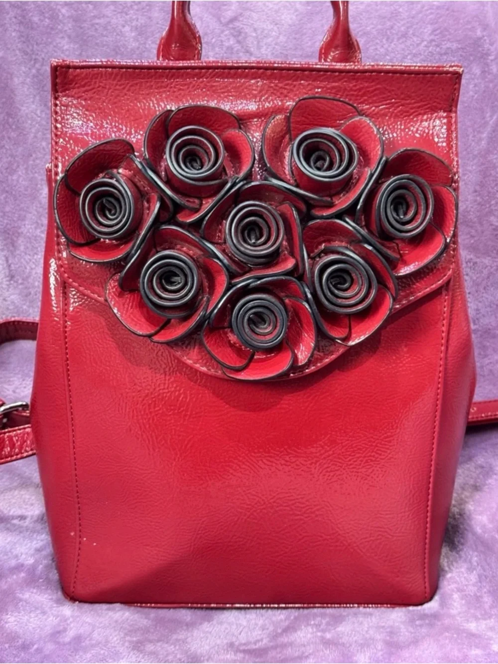 Danielle Nicole Disney Red Rose Beauty and the Beast Backpack - Picture 6 of 10